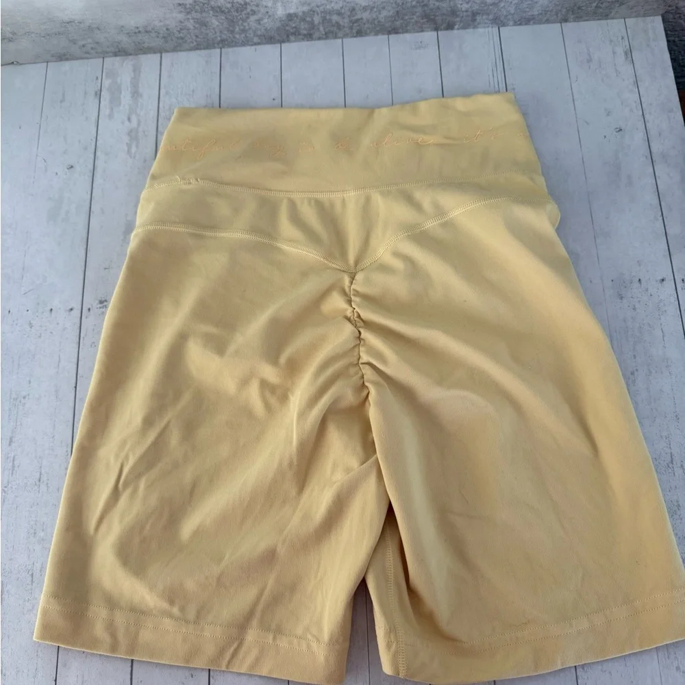 gymshark x whitney simmons yellow mesh shorts - Picture 4 of 4